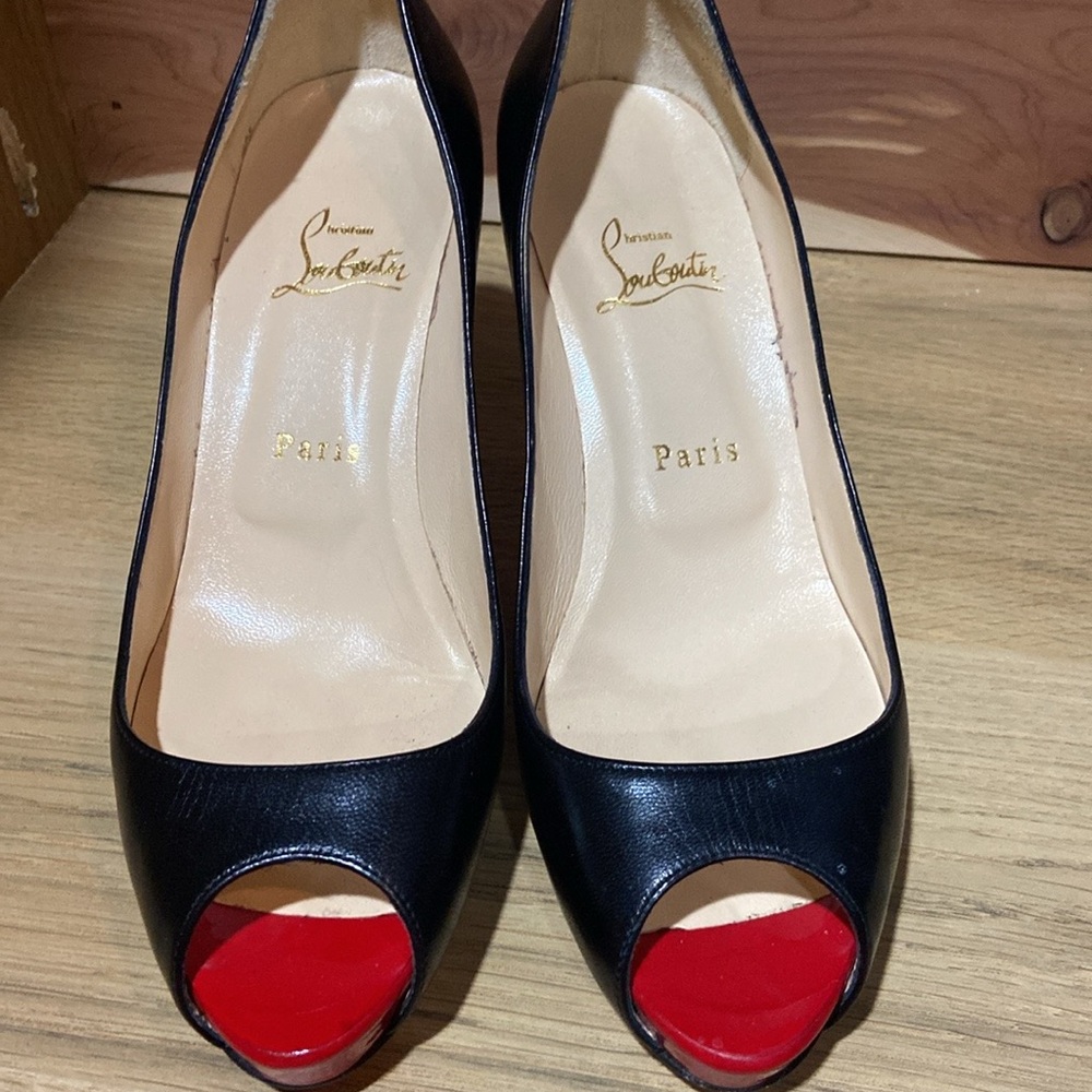 CHRISTIAN LOUBOUTIN heels 38.5